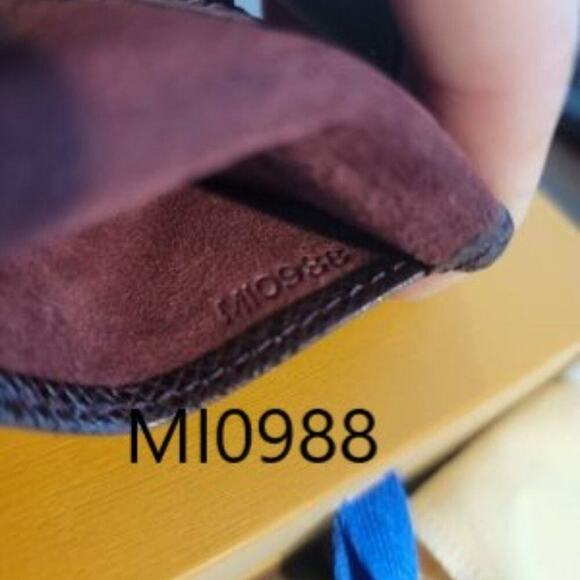 Louis Vuitton Silver Cuff Links - Picture 5 of 10